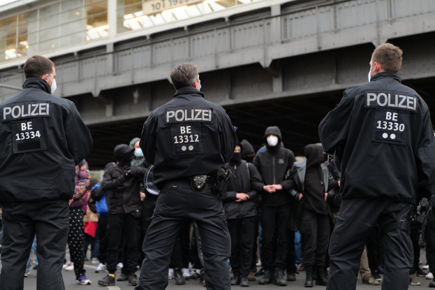 Deckte der Polizeichef für einen Kollegen?