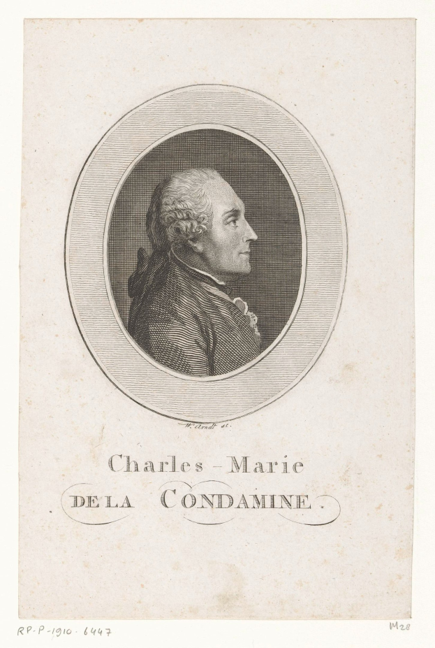 Porträt von Charles Marie de la Condamine, einem französischen Komponisten, in einem weißen Hemd und einer schwarzen Fliege mit ernstem Gesichtsausdruck, verschränkten Händen und konzentriertem Blick.