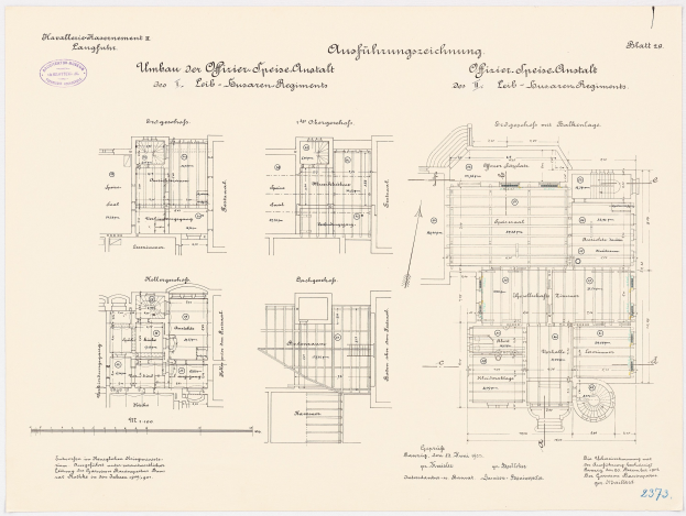 Schwarz-weißer architectural floor plan des ehemaligen Bundeskanzleramts, detaillierte Raumaufteilung und Abmessungen.