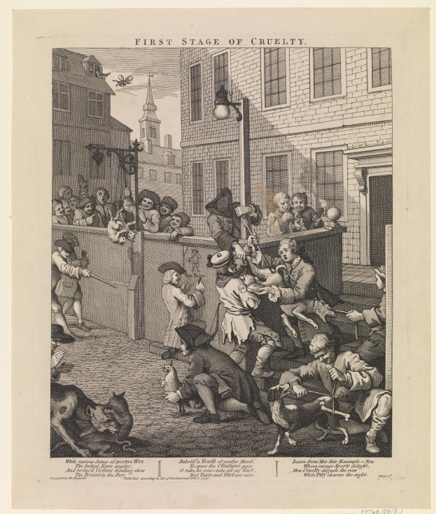 Gruppe von Menschen und Tieren versammelt sich vor einem Gebäude mit Fenstern und einem Laternenmast, mit dem Text 'Erste Stufe der Grausamkeit' unten.