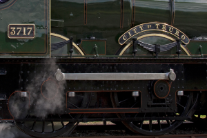 Ein Zug auf einem Gleis.