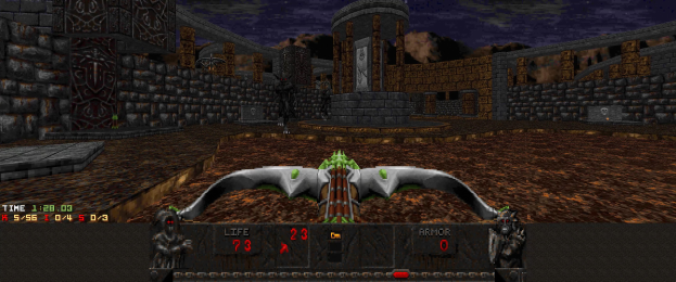 Ein Dungeon in *Dungeon Master II* mit einem von Wänden, Säulen und Gegenständen umgebenen Drachen, sowie game-relevanten Text und Zahlen unten.