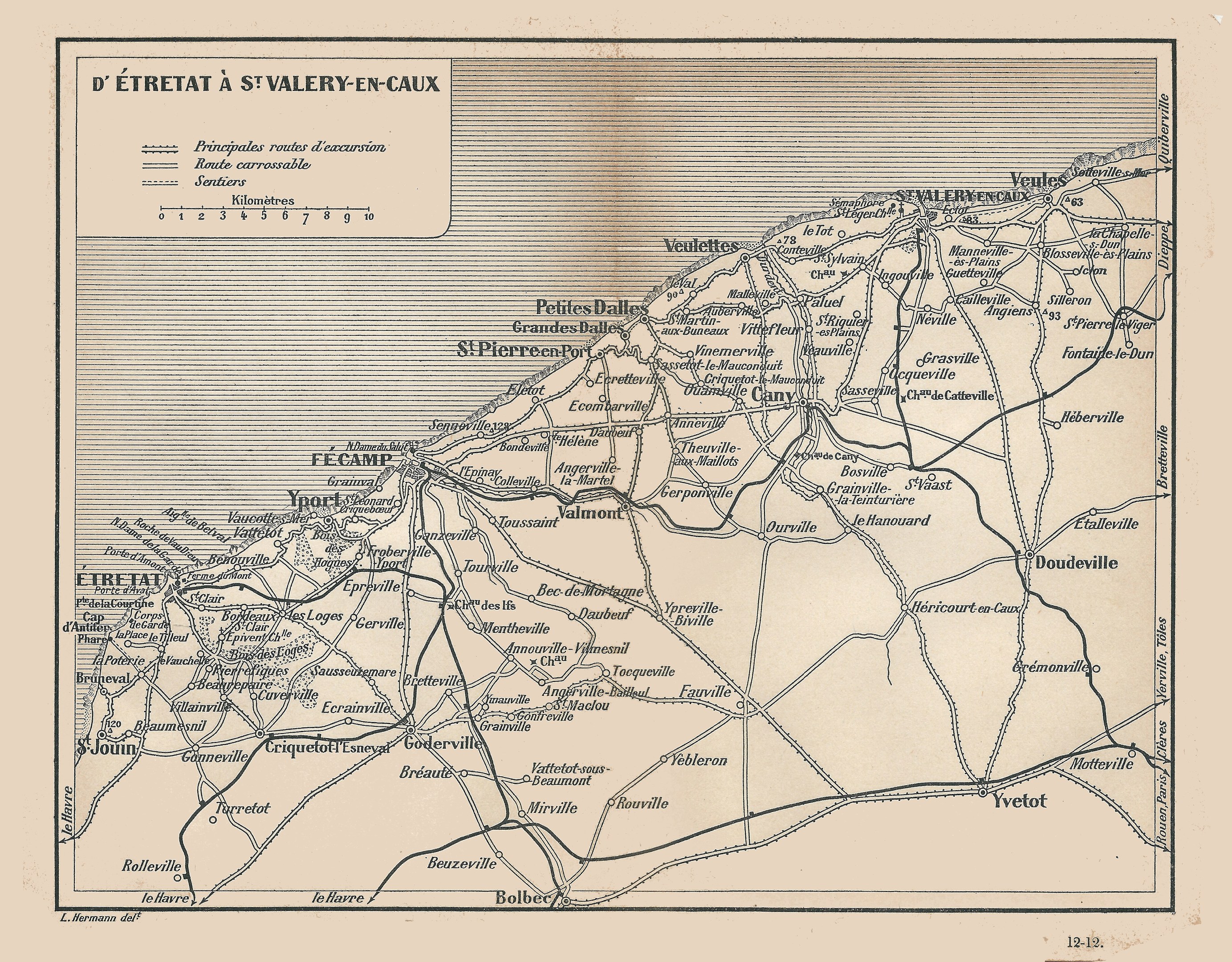 Old detailed map of Saint-Valery-en-Caux, France, showing roads, buildings, and landmarks with text indicating population, roads, and notable features.